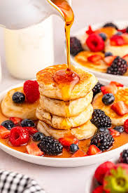 Fruits pancake with syrup