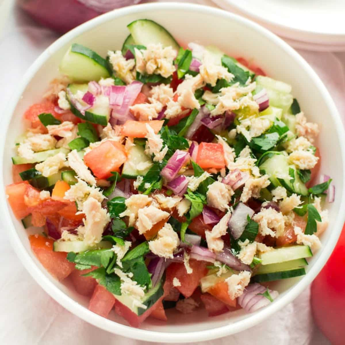 GARDEN SALAD 80gh ( lettuce, cucumber, tomato ). Onions, carrots, potatoes Green pepper, pimento